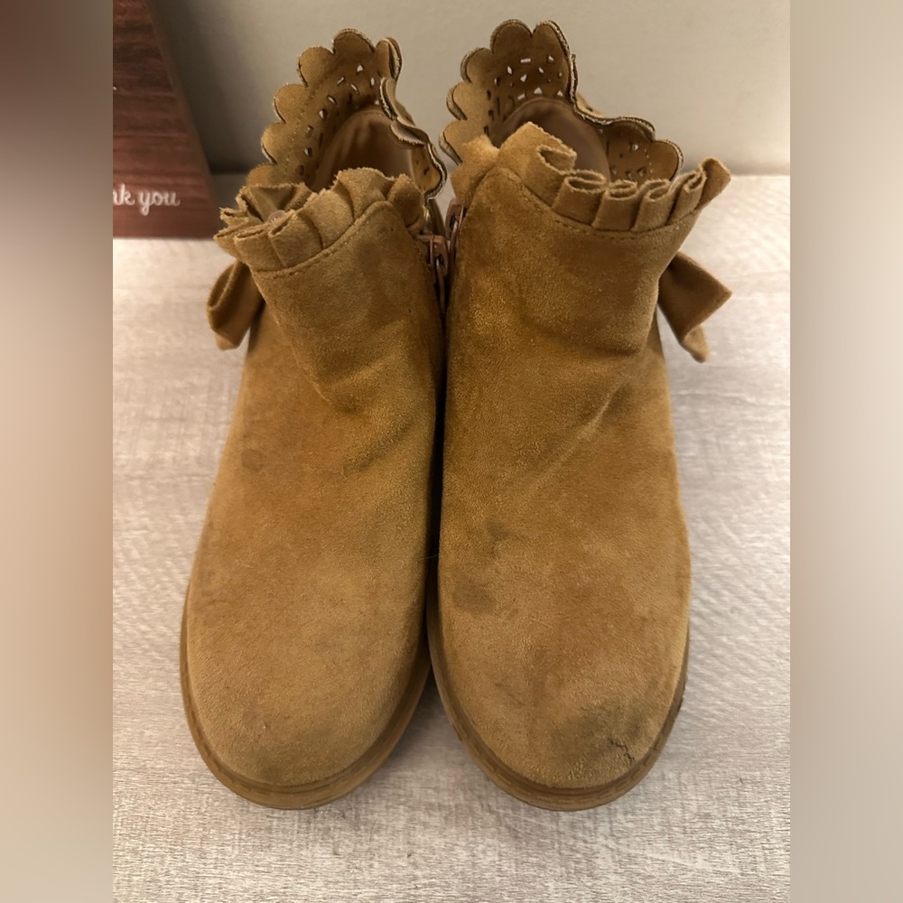 Girls Boots Sz 1